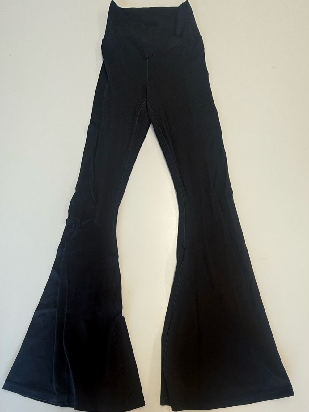 OFFLINE by Aerie Black High-Rise Crossover Flare Leggings Women’s S Stretch Yoga